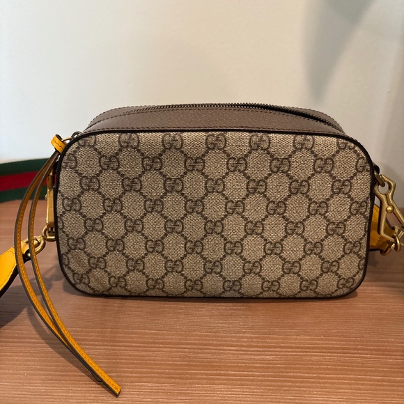 Gucci Purse - Picture 2 of 4